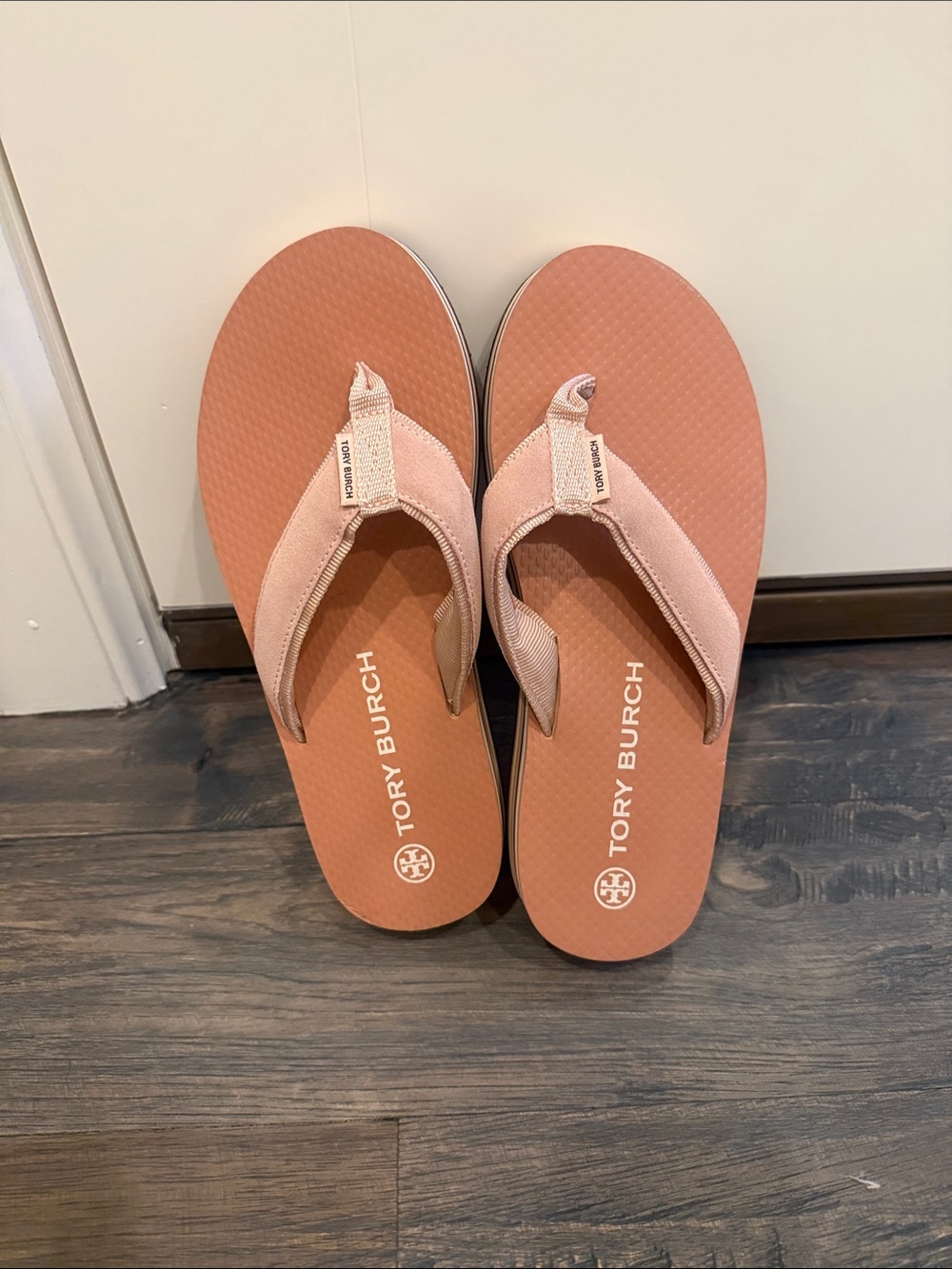 NEVER WORN Tory Burch Blush Pink Canvas Thong Sandals